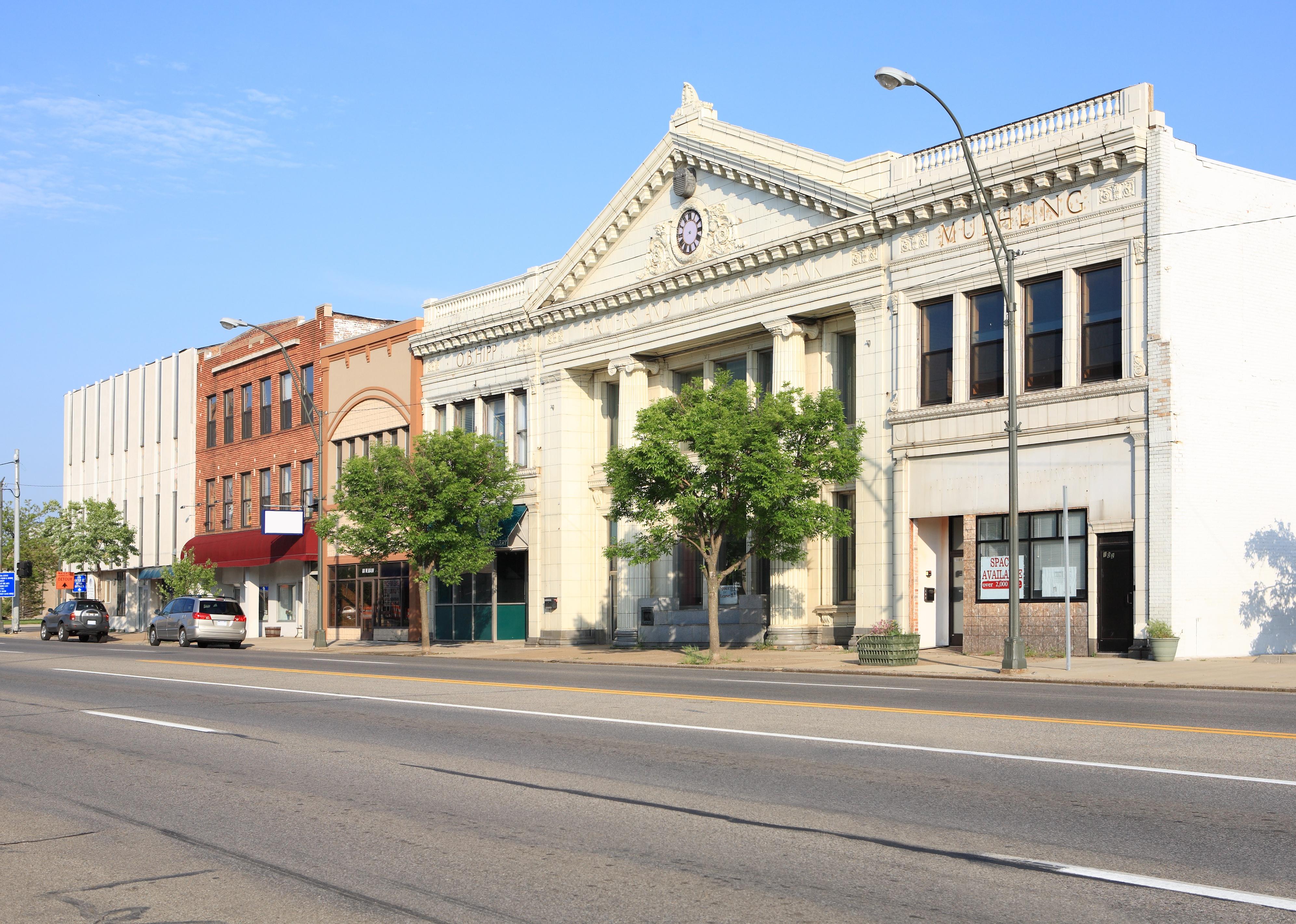 Main Street in dowtonw Benton Harbor.