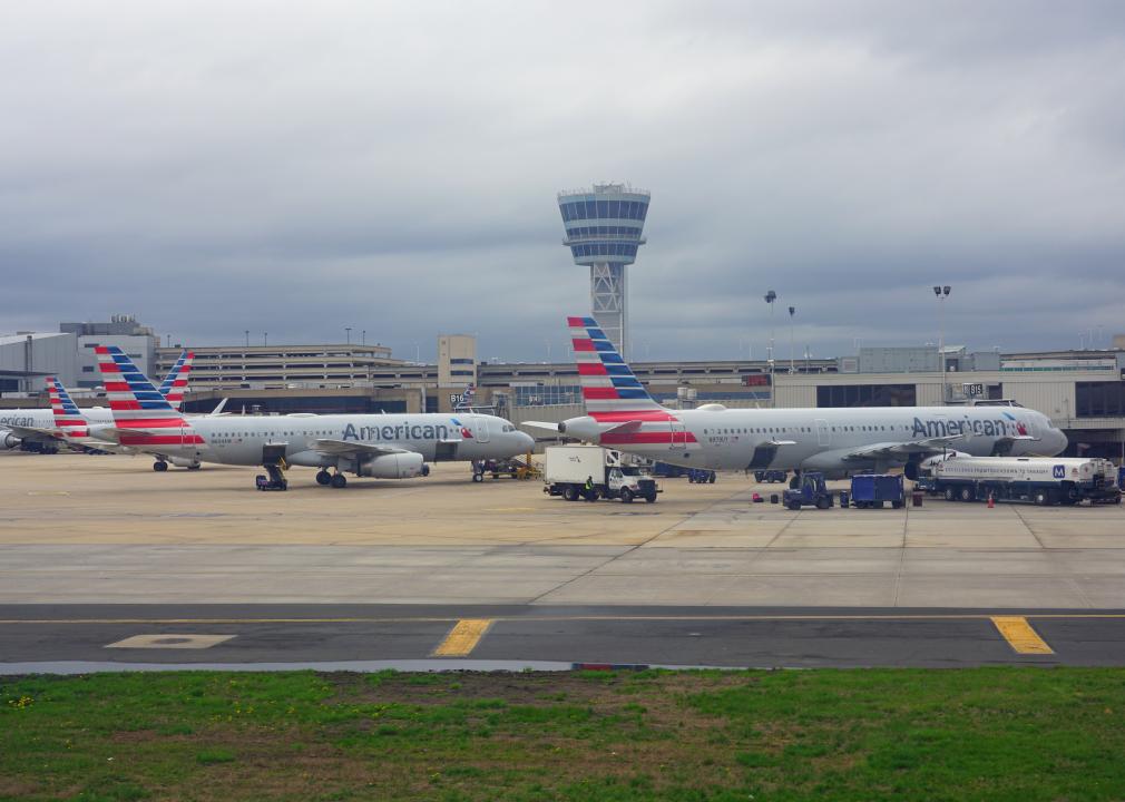 Airplanes from American Airlines at the Philadelphia International Airport 