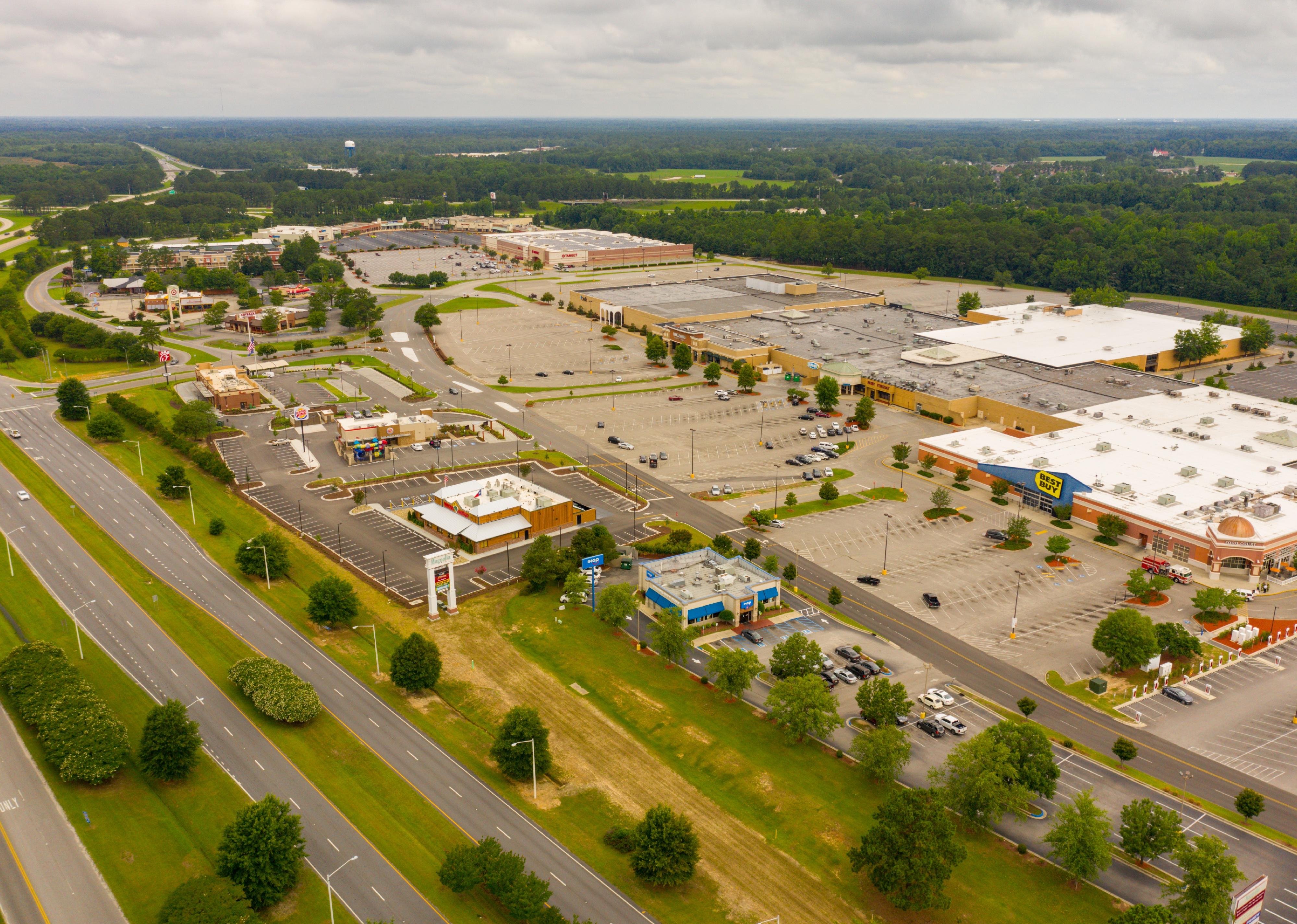 Aerial photo Magnolia Mall in Florence. 