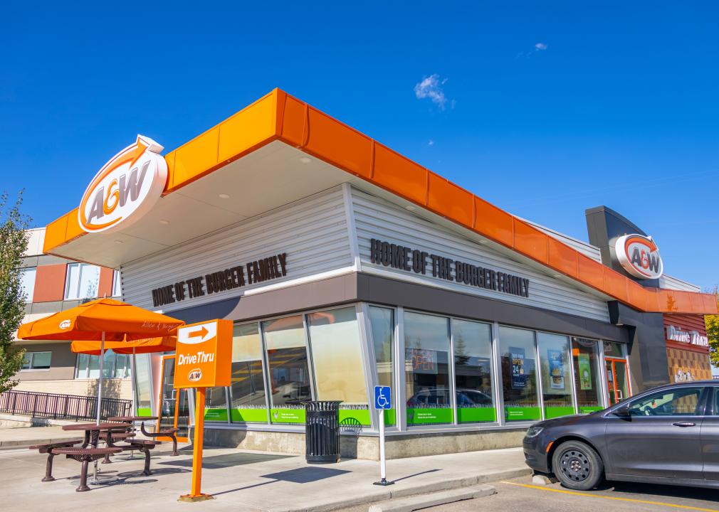 An A & W restaurant on a sunny day.