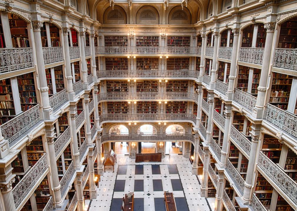 16 Beautiful Libraries Around the World (Including Iowa!)