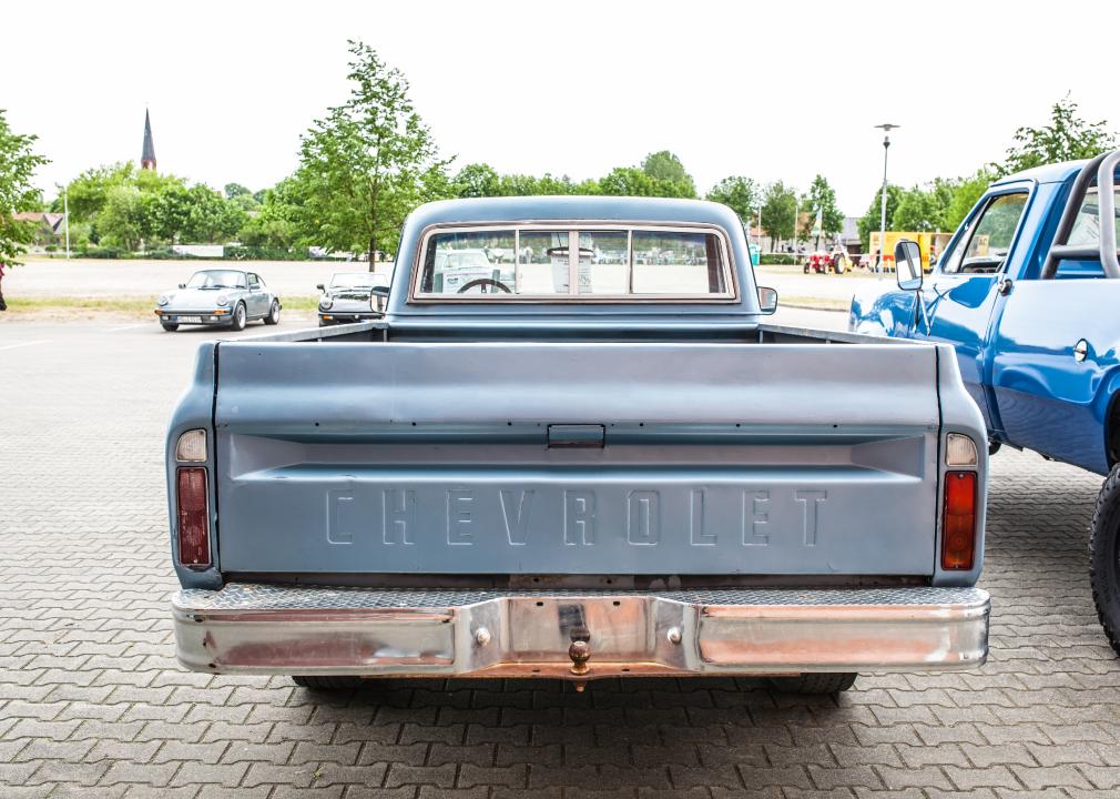 Back of a Chevrolet C/K C10 Fleetside Second generation.