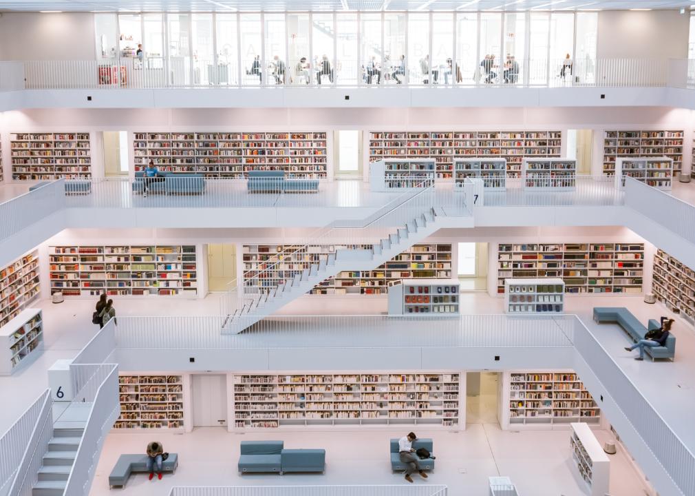 16 Beautiful Libraries Around the World (Including Iowa!)