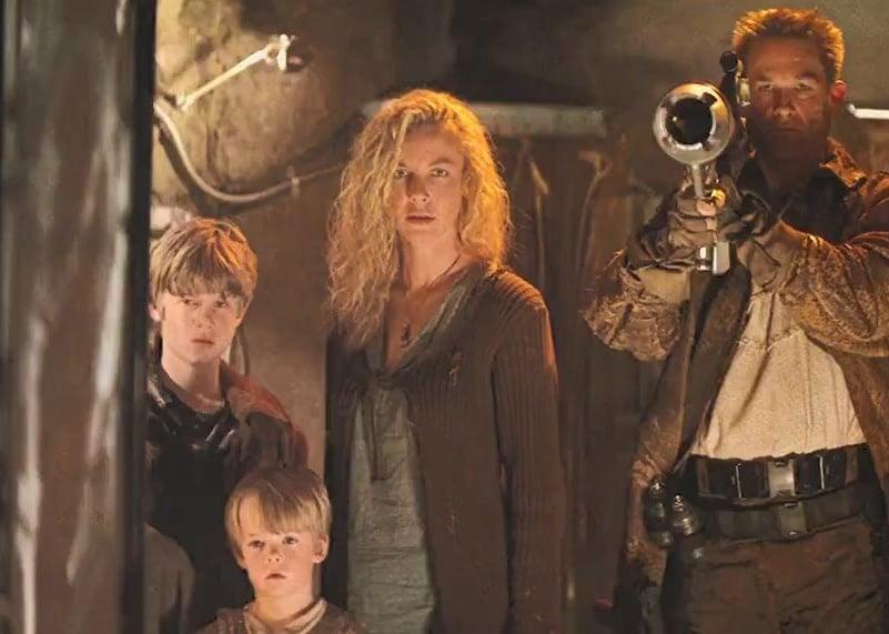 Kurt Russell and other cast members from “Soldier