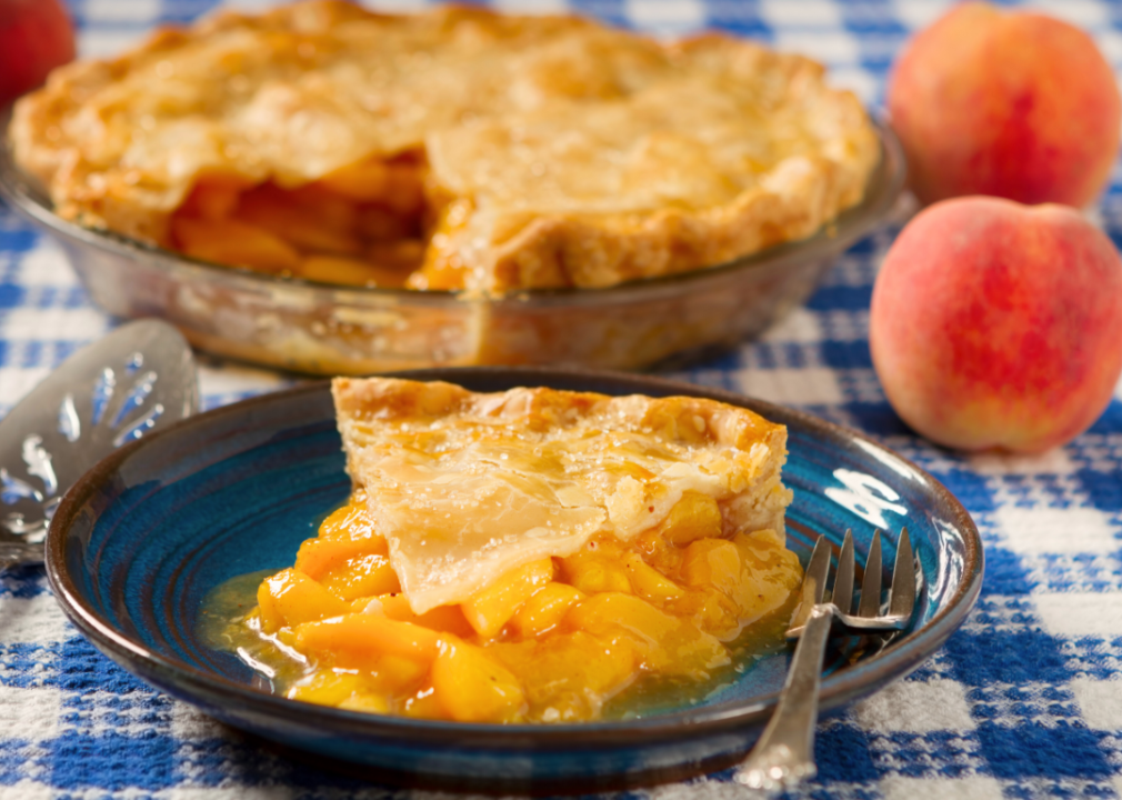 A peach pie.