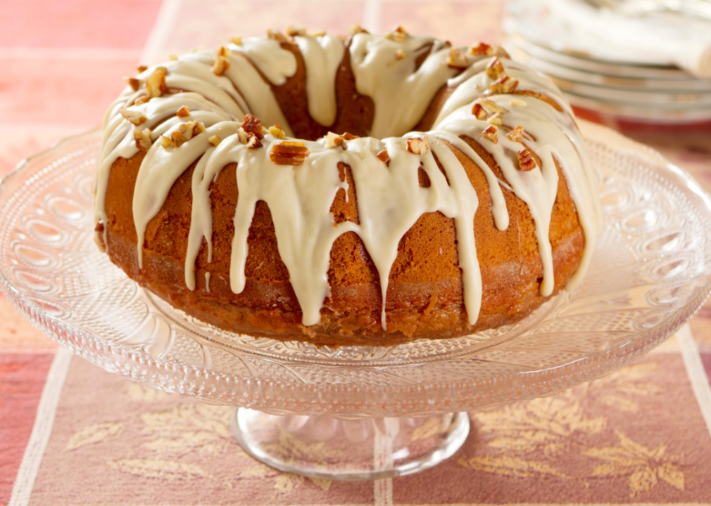 A bundt cake.