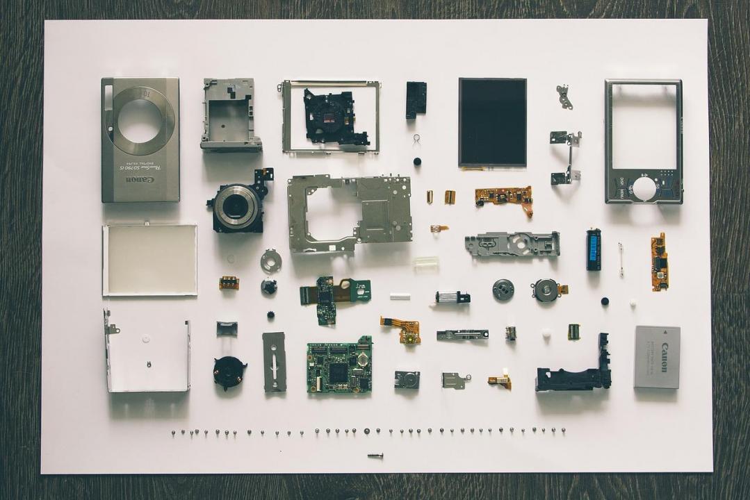 #39. Camera and photographic equipment repairers