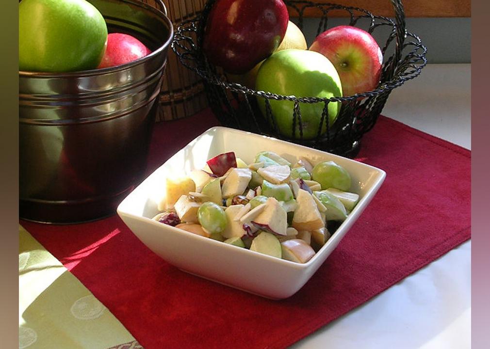 Follow @kalejunkie for more! ULTIMATE FRUIT SALAD! Fruit salads are my  favorite for any bbq—but THIS fruit salad is the best. For one, we don't  have any bananas in here, which—in my