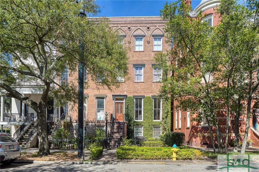 #24. 206 E Gaston St, Savannah