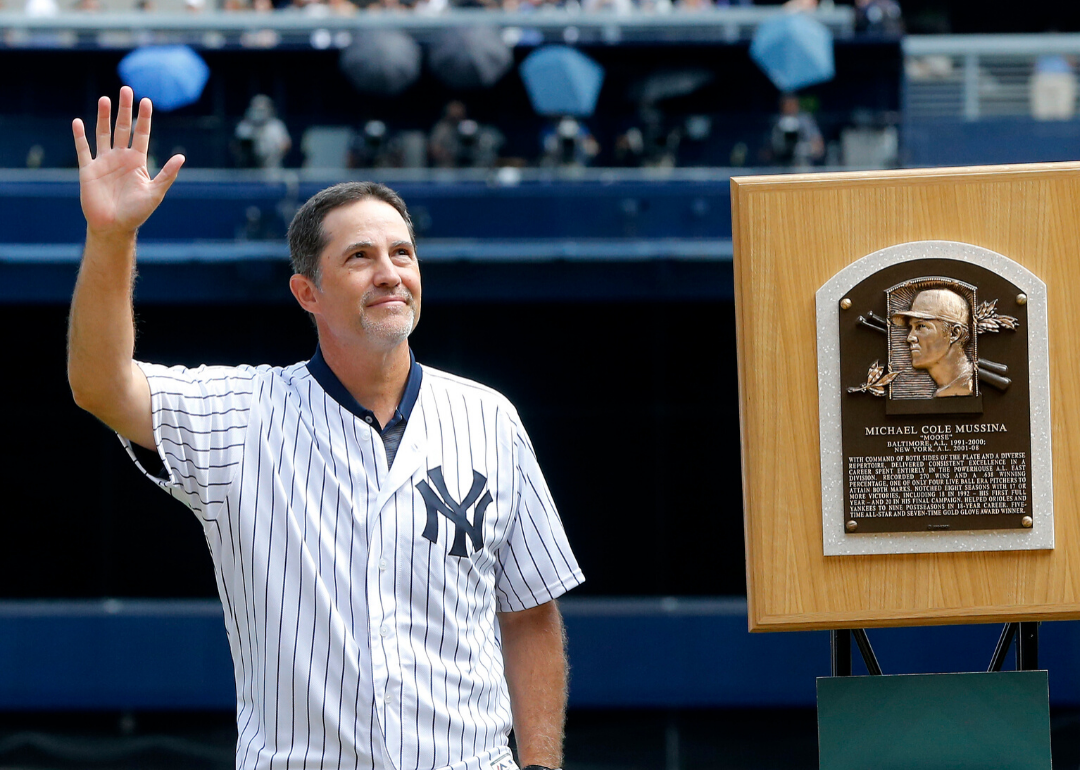 Mike Mussina waves to the crowd at Yankee Stadium.
