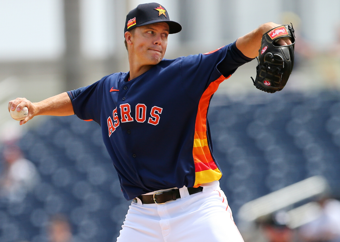 Zack Greinke pitching for the Houston Astros.