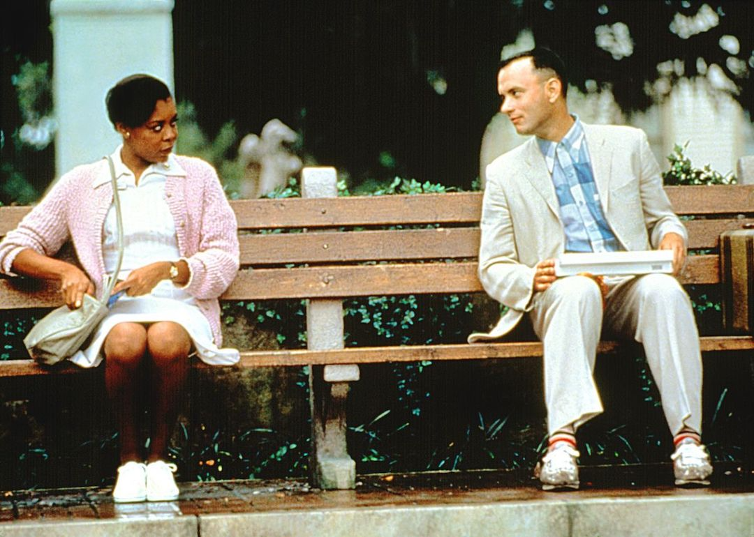 Rebecca Williams and Tom Hanks sit on a bench in 'Forrest Gump.'