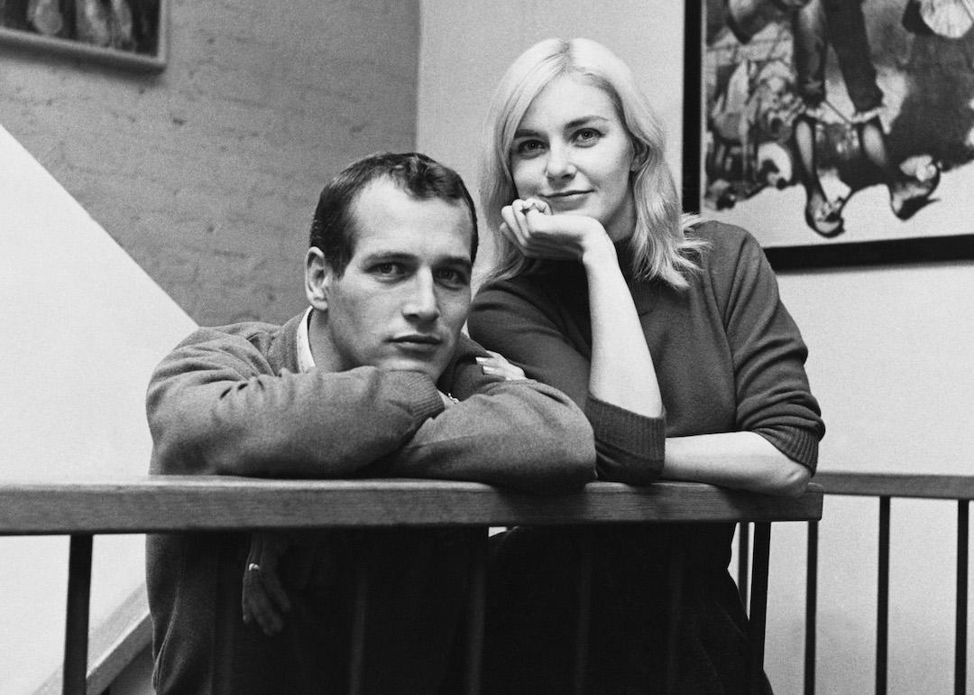 Portrait of married American actors Paul Newman and Joanne Woodward at home in their Greenwich Village apartment in New York, circa 1961.