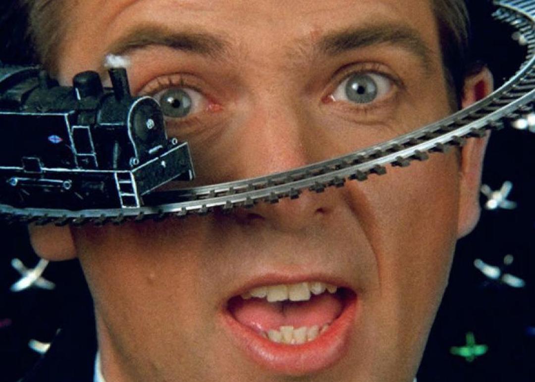 Peter sledgehammer. Питер габриэль следж хаммер. peter gabriel 2025. питер гэбриэл mtv. питер гэбриэл клипы.