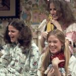 Gilda Radner with Laraine Newman and Sissy Spacek on 'Saturday Night Live' in 1977.