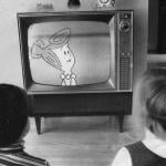 Children watching 'The Flintstones' in 1972.