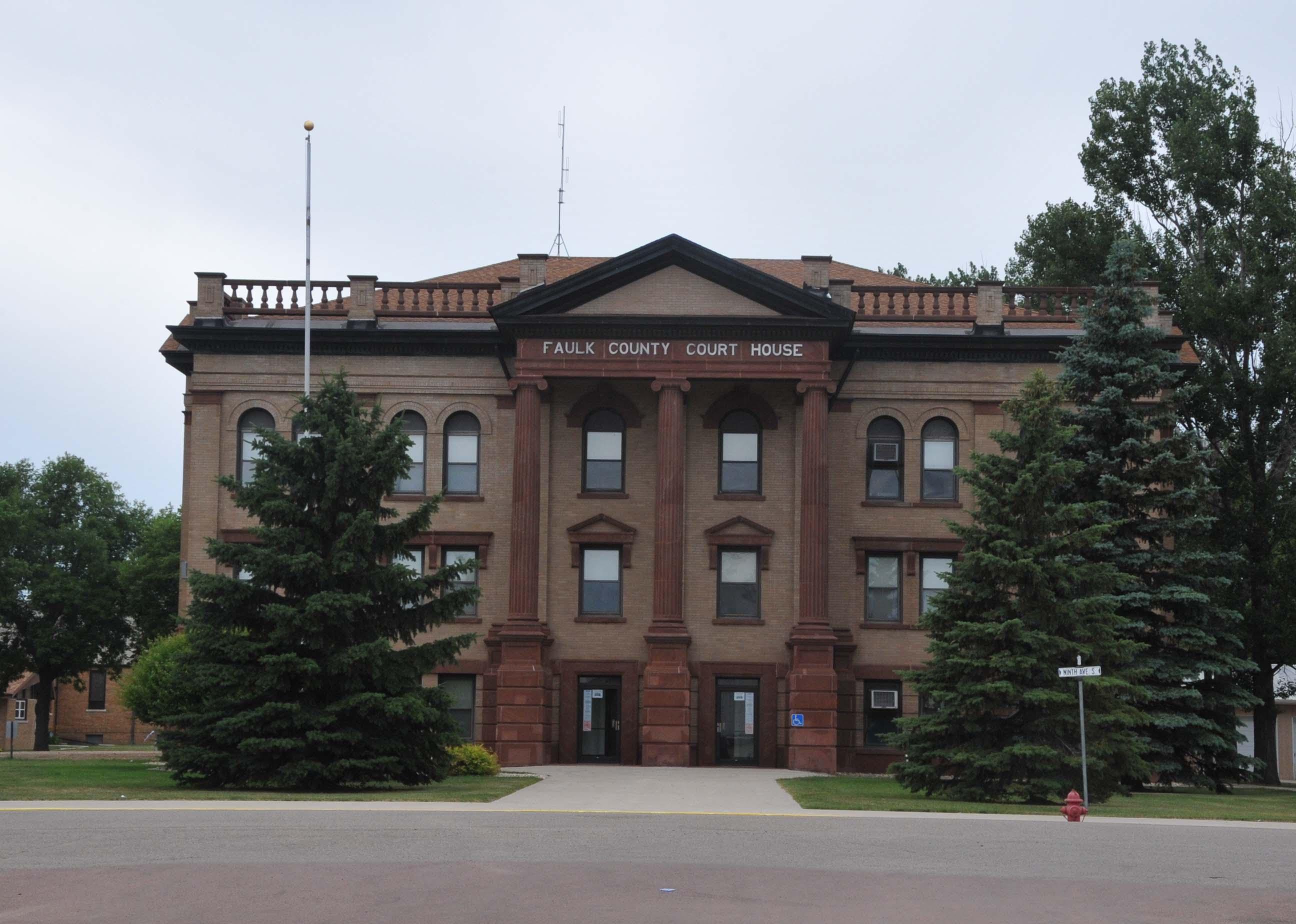 Counties With the Oldest Homes in South Dakota Stacker