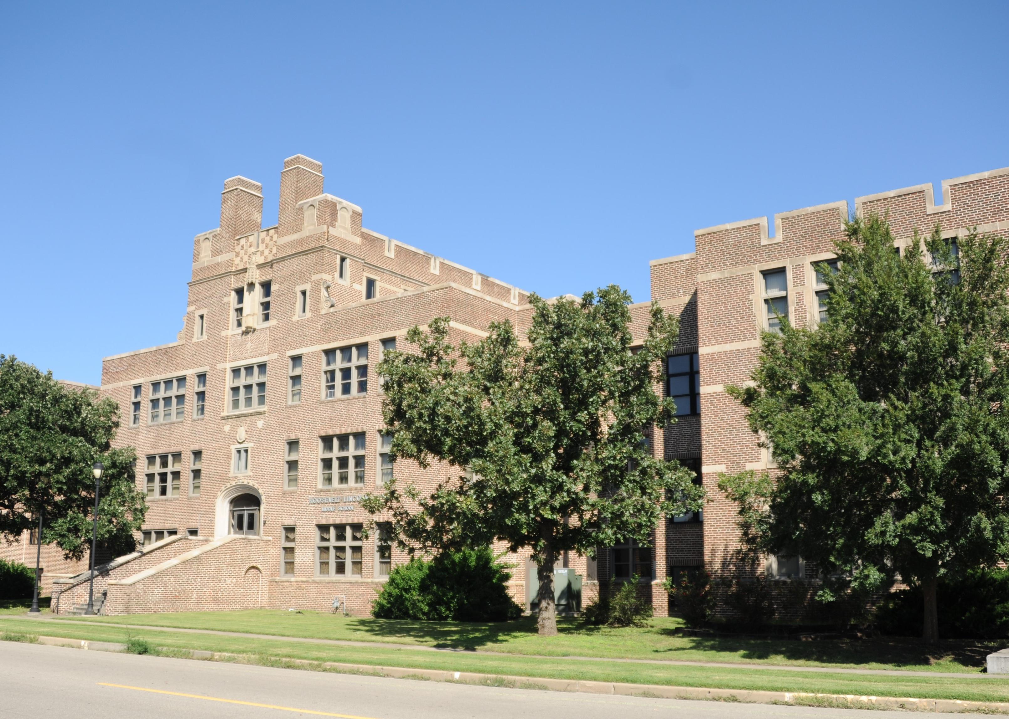 Cities With the Most Expensive Homes in Kansas Stacker