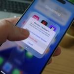 A user prompting to delete Netflix app from his smartphone's screen.