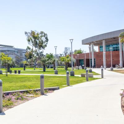 The quad area and buildings that make up Orange Coast College (OCC)