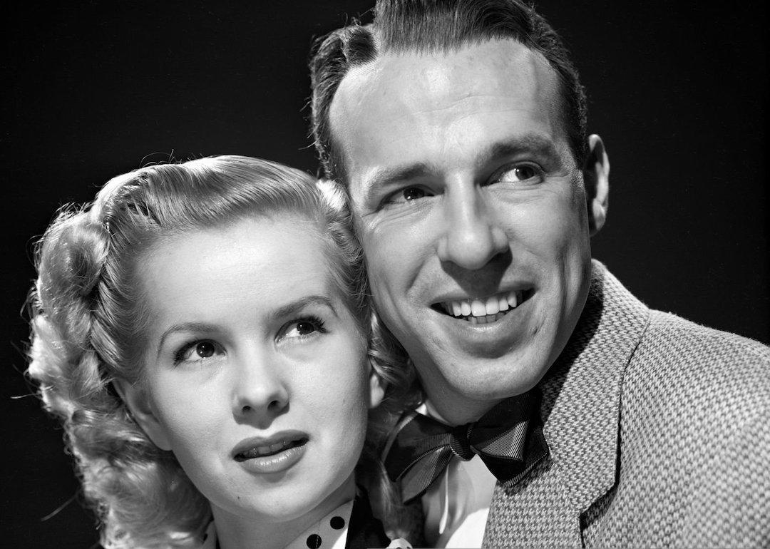Actors and real-life couple Mary Kay and Johnny Stearns in 1949 on 'Mary Kay and Johnny,' one of TV's first domestic sitcoms.