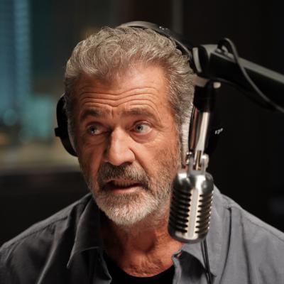 Actor Mel Gibson as a radio DJ in the 2022 movie 'On the Line,' which is trending on Netflix.