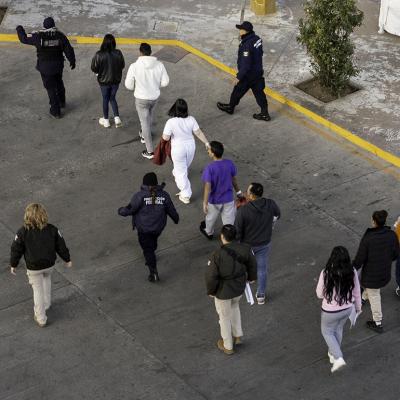 Aerial view of Mexican immigration officials and police escorting deportees in January 2025 from Nogales, Arizona