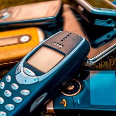 Old mobile phones from the mid-2000s.