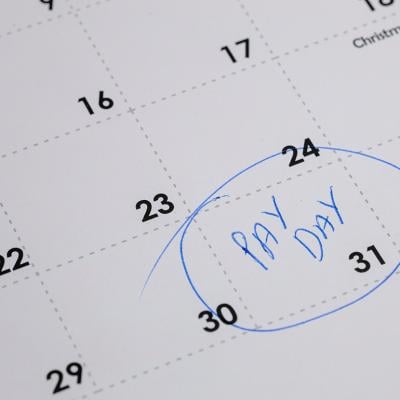 A calendar reminder of payday on the 31st. 