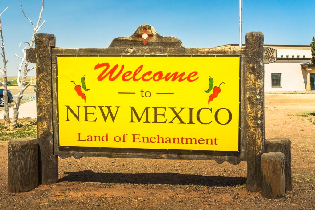 Welcome to New Mexico sign