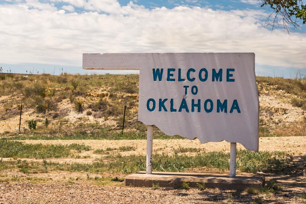 Welcome to Oklahoma sign