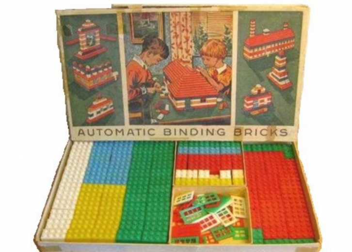 oldest lego set in the world