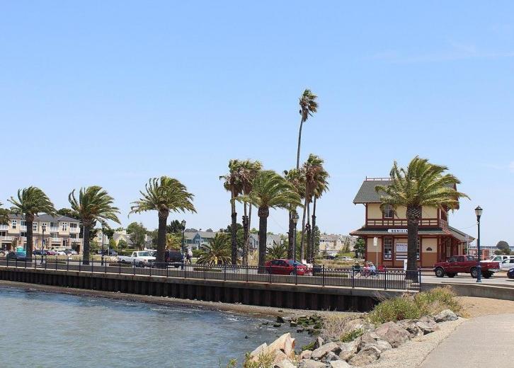 50 Best Beach Towns To Live In Stacker