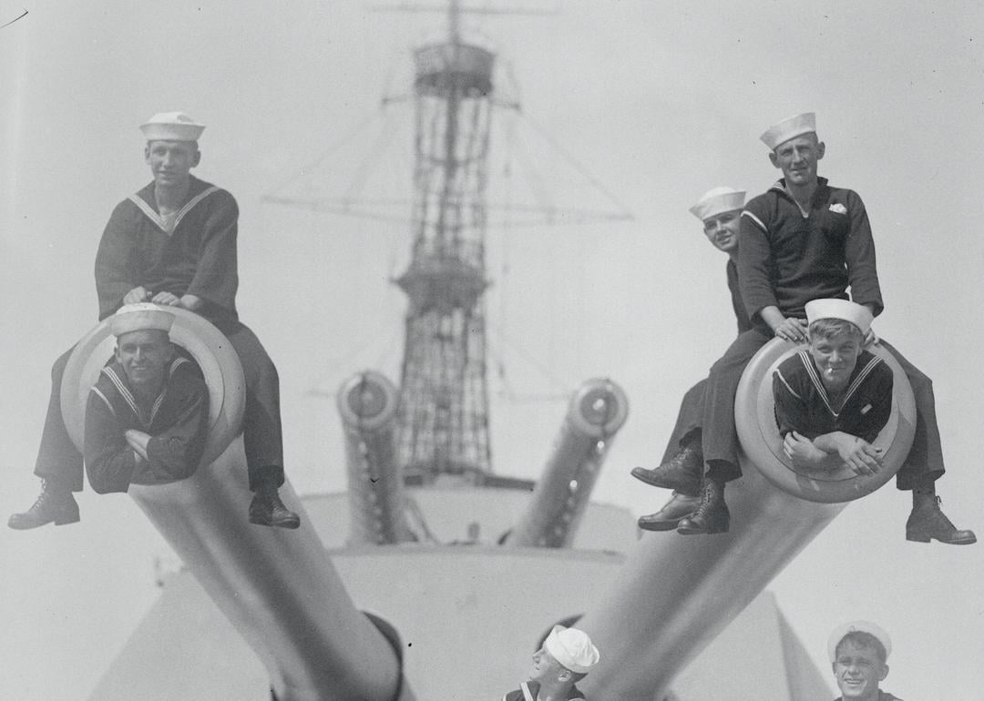  Sailors on the USS Texas in various positions on the big guns in 1915.