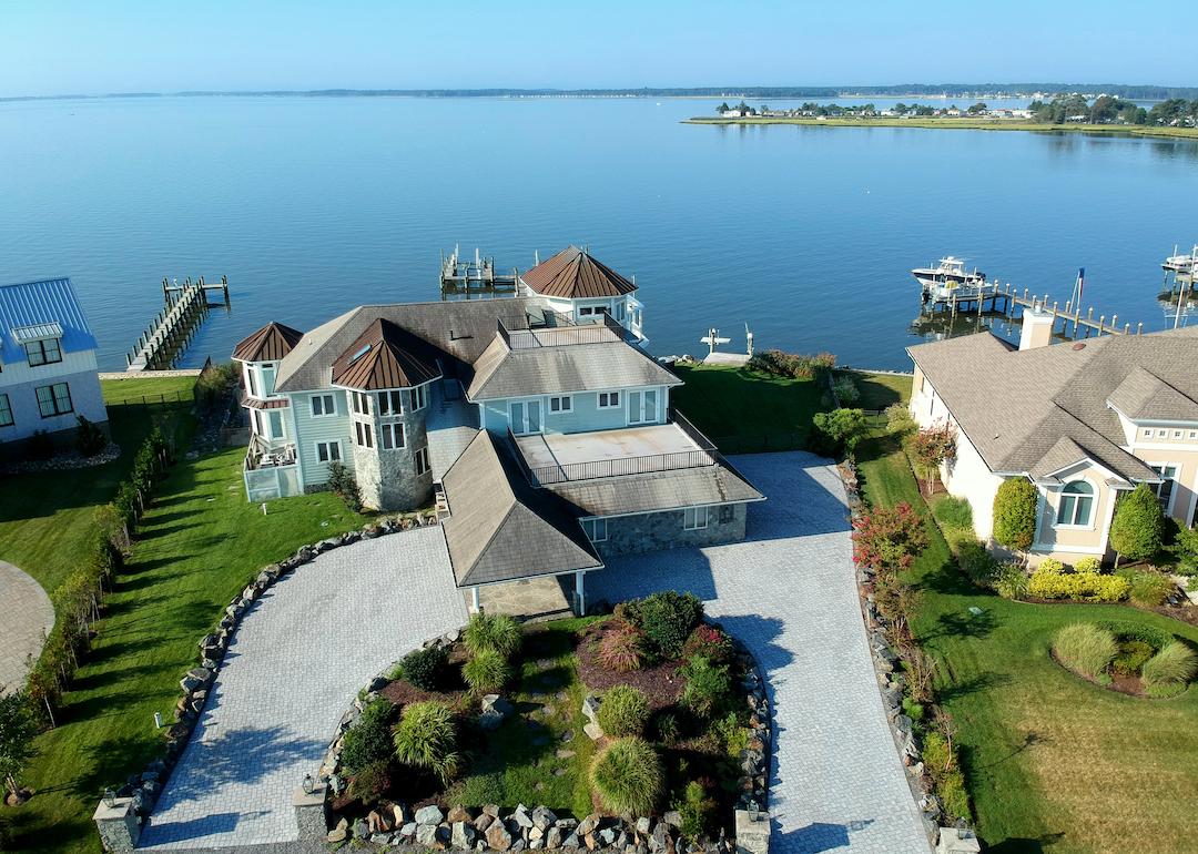 The view of luxury waterfront homes by the bay in Rehoboth Beach, Delaware.