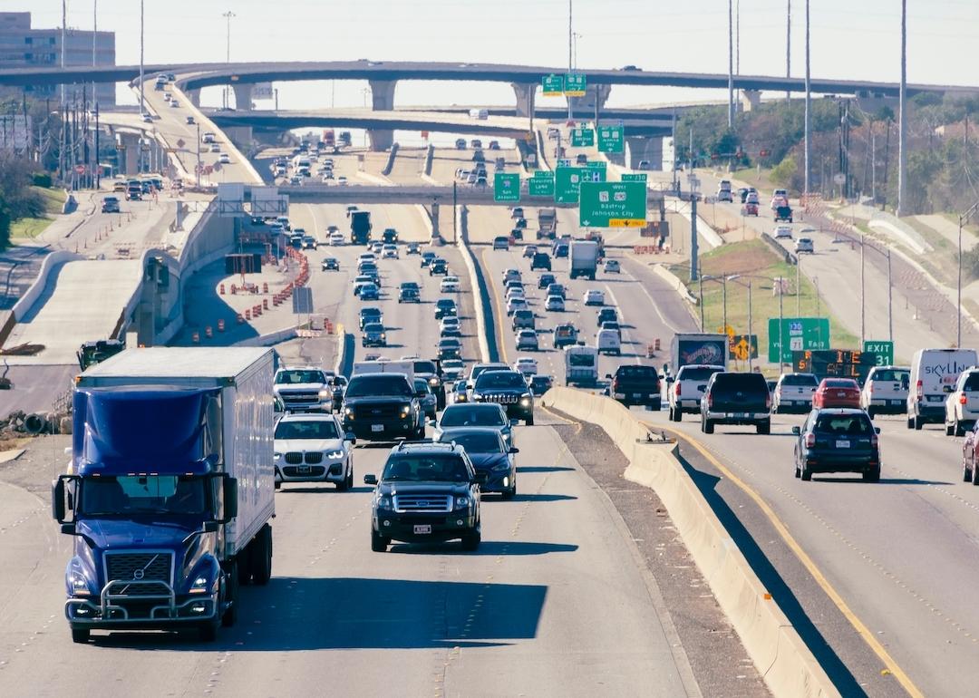 Congested traffic makes its way along the freeway to Austin, Texas