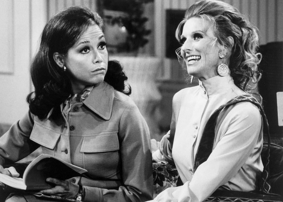 Actors Mary Tyler Moore as Mary Richards and Cloris Leachman as Phyllis Lindstrom onan October 1971 episode of 'The Mary Tyler Moore Show.'