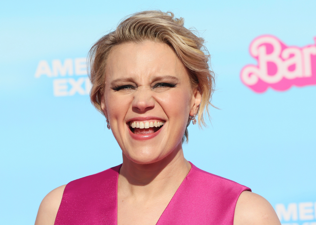  Kate McKinnon a the World Premiere of "Barbie" at Shrine Auditorium and Expo Hall on July 09, 2023 in Los Angeles, California.