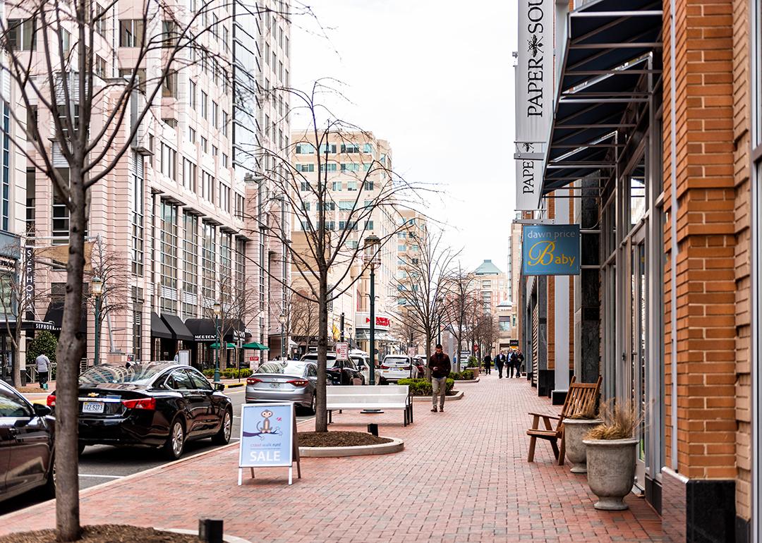 Street roads and bulldings during the day at a town center in northern Virginia.