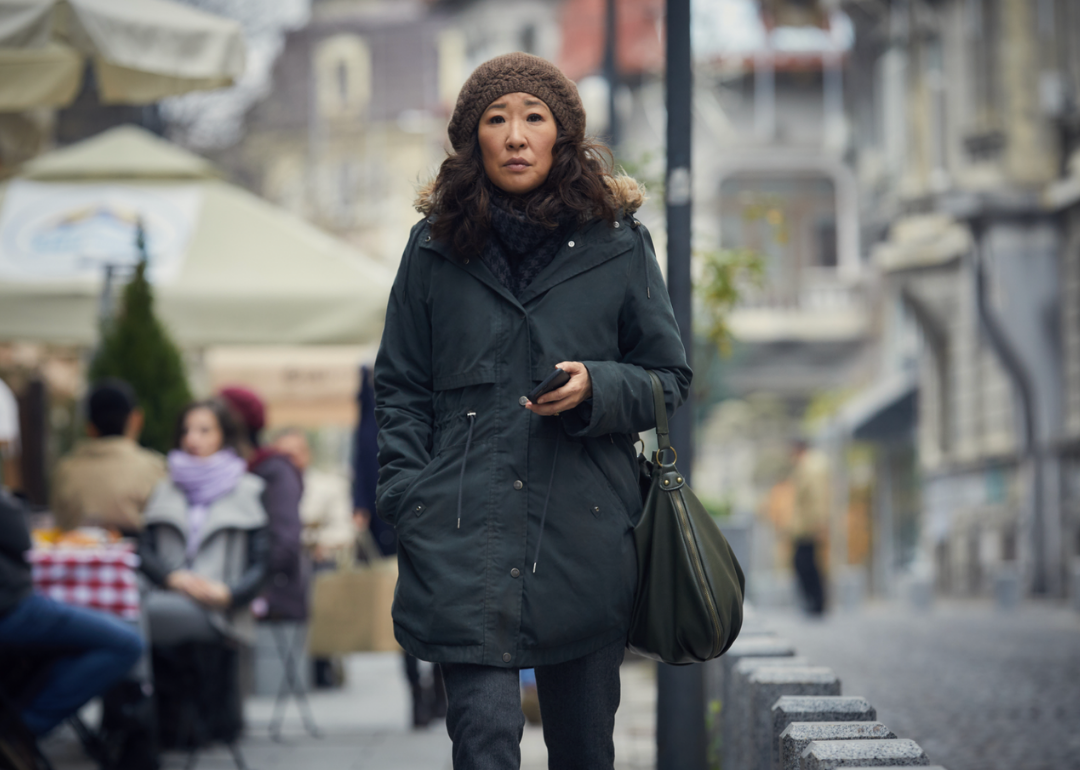 Eve Polastri (Sandra Oh) walking through a crowded street