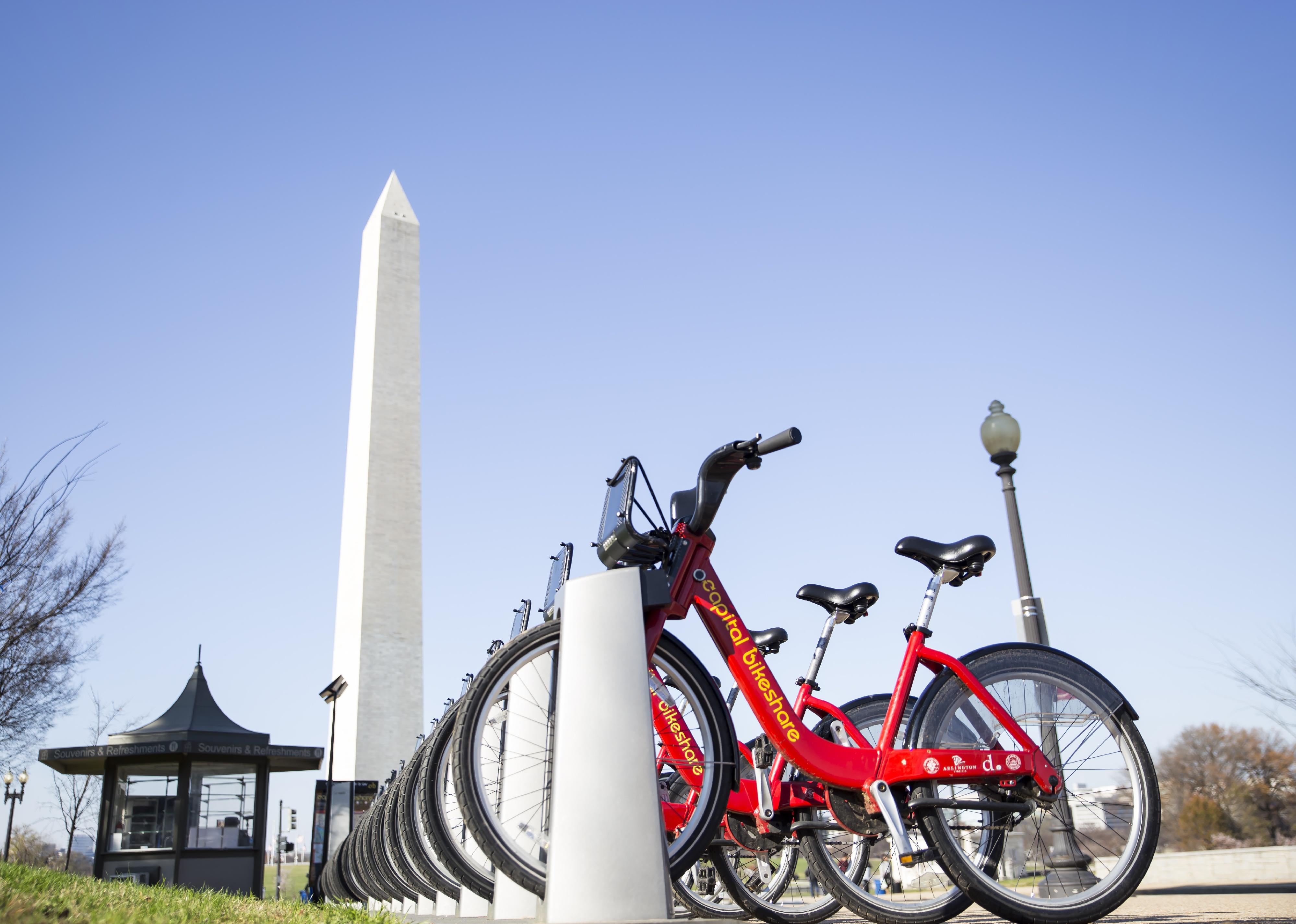 Row of bikes in front of D.C.'s Washington Monument