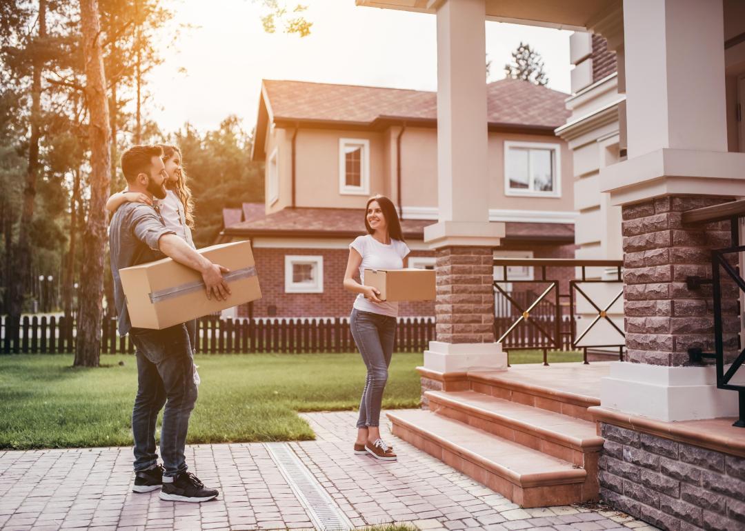 Cities With the Most Expensive Homes in the Valdosta Metro Area Stacker