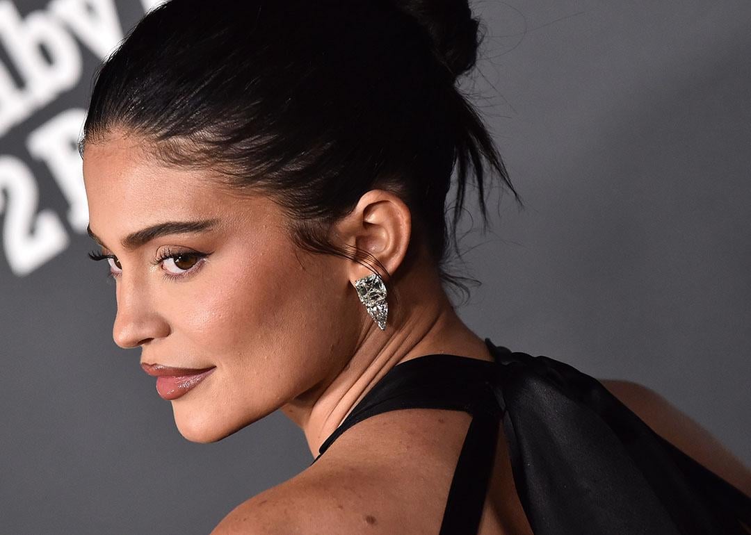 Head and shoulders photo of Kylie Jenner arriving for Baby2Baby Annual Gala on November 12, 2022 in WeHo.