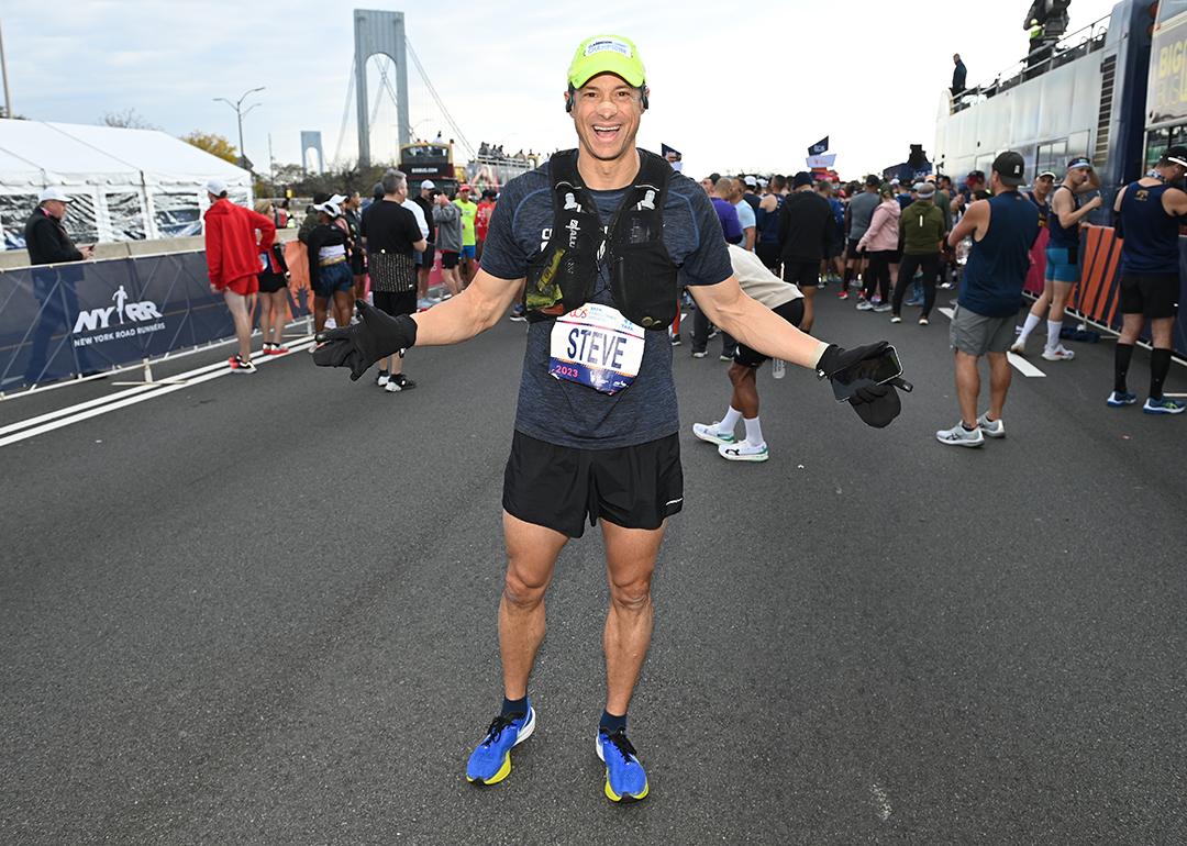 Steve Mesler during the 2023 TCS New York City Marathon on November 5, 2023 in New York City.