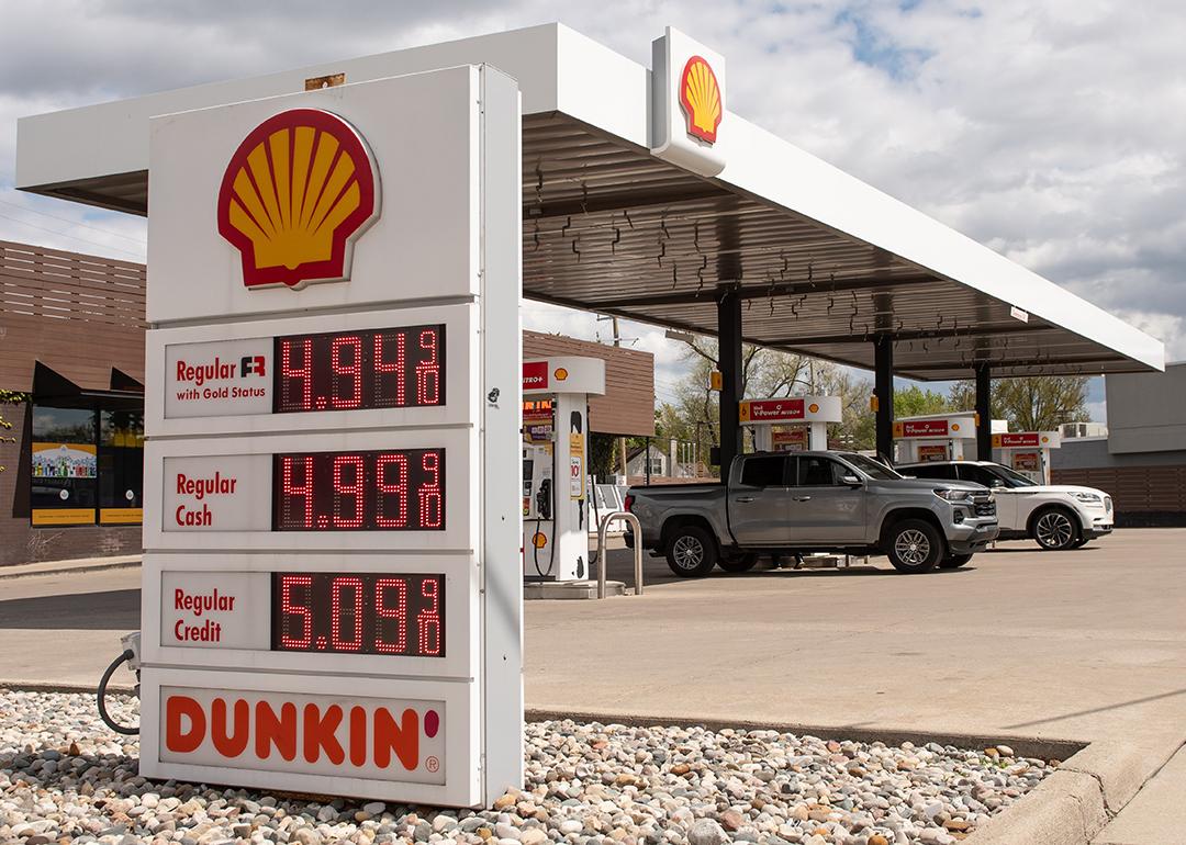 Shell gas station showing rising prices up to $5 per gallon in Birmingham, Michigan (April 30, 2026).