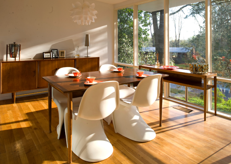 Verner Panton chairs in dining room.