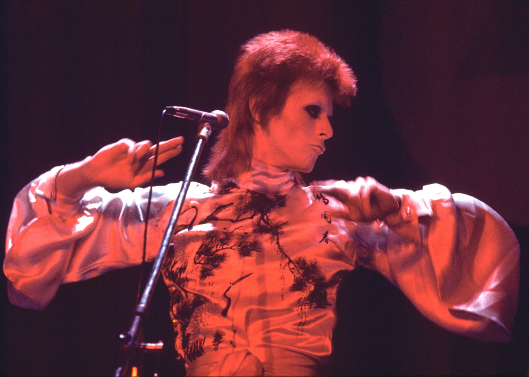 David Bowie performs as Ziggy Stardust.