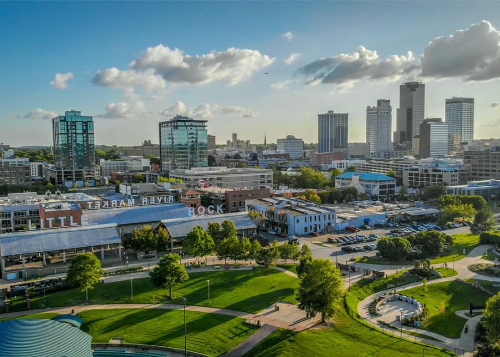 Afternoon Little Rock cityscape.