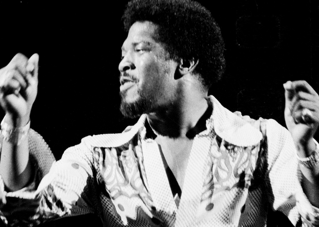 Edwin Starr performs on stage.
