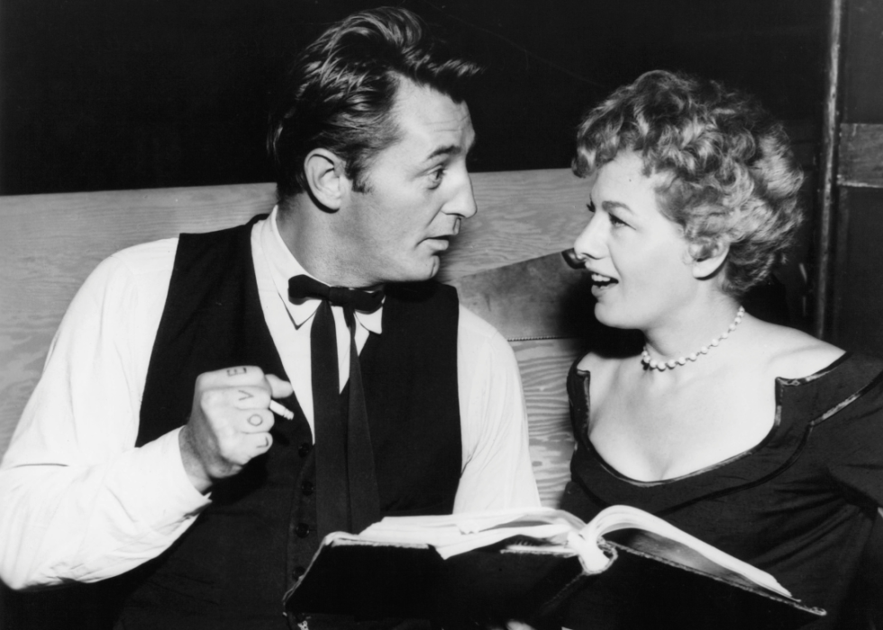 Robert Mitchum and Shelley Winters on the set of ‘The Night of the Hunter’.